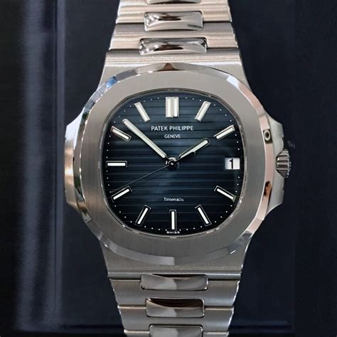 patek philippe 5711 1a-001 ราคา|Patek Philippe Nautilus 5711/1A .